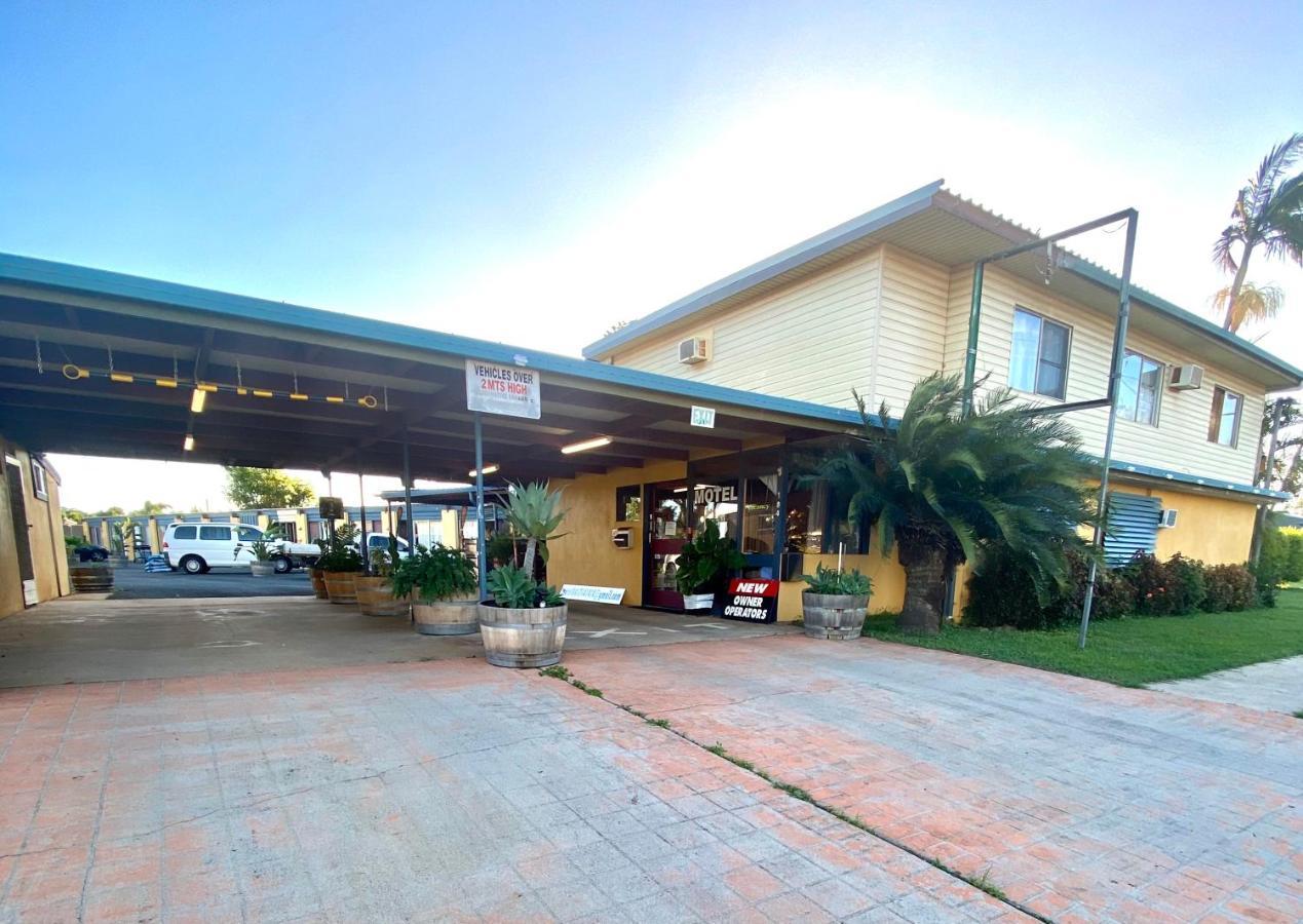 Proserpine Motor Lodge エクステリア 写真