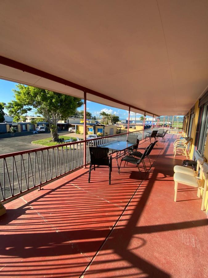 Proserpine Motor Lodge エクステリア 写真