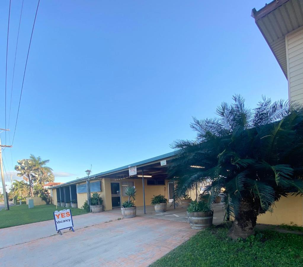 Proserpine Motor Lodge エクステリア 写真