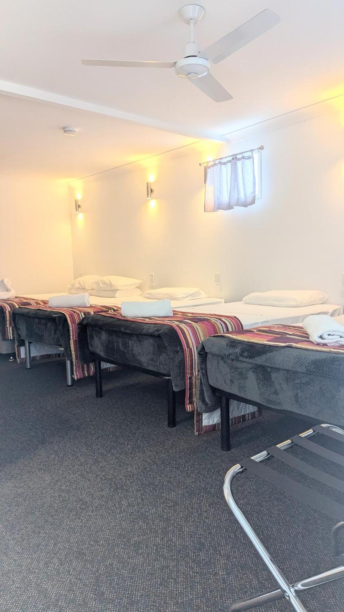 Proserpine Motor Lodge エクステリア 写真