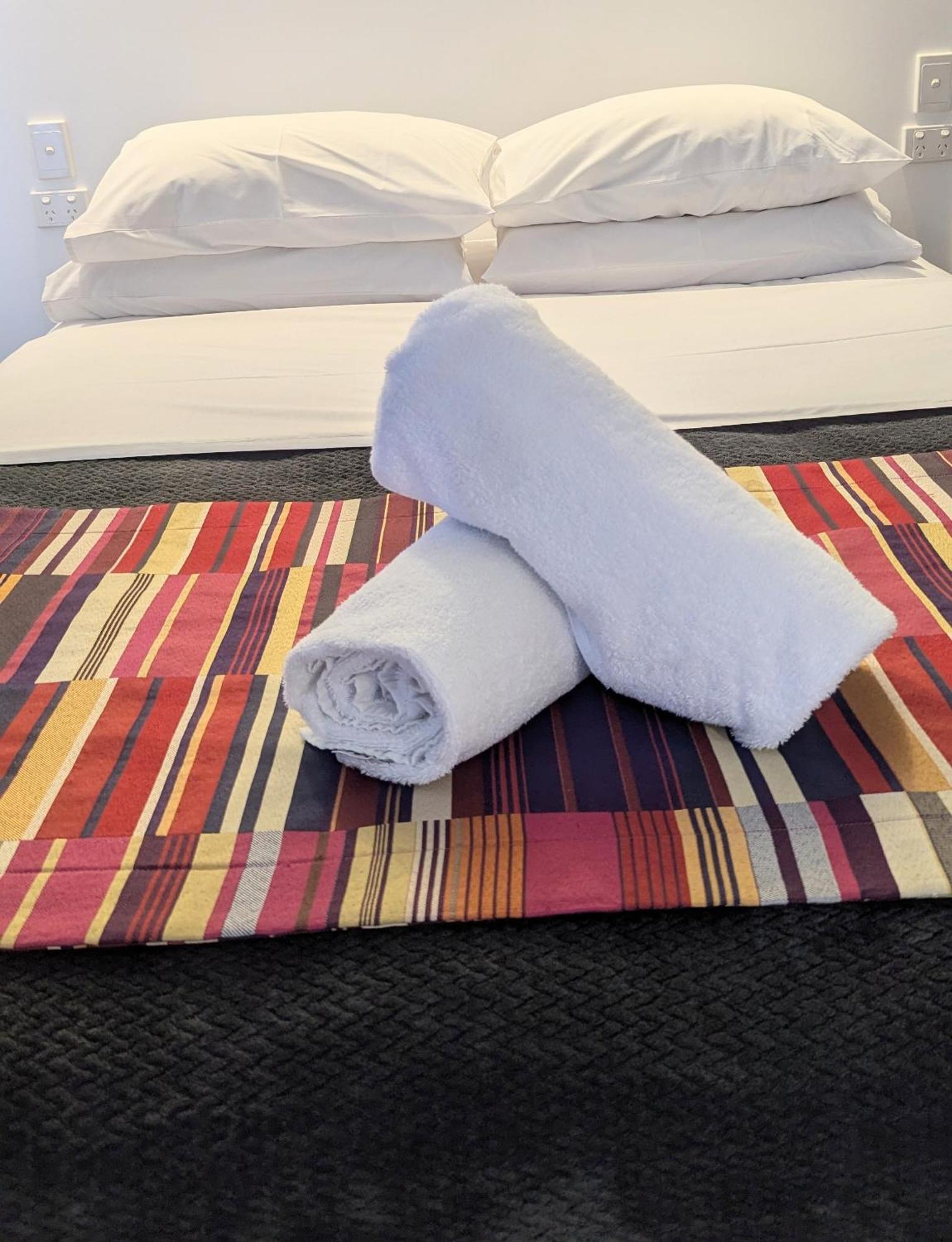 Proserpine Motor Lodge エクステリア 写真