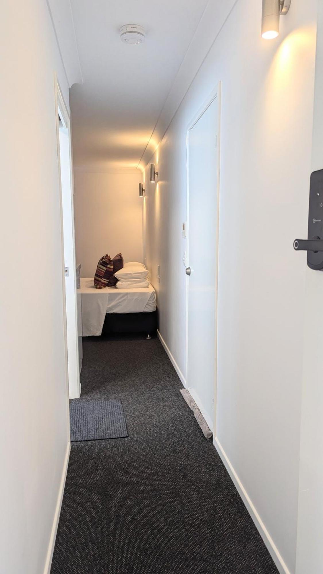 Proserpine Motor Lodge エクステリア 写真