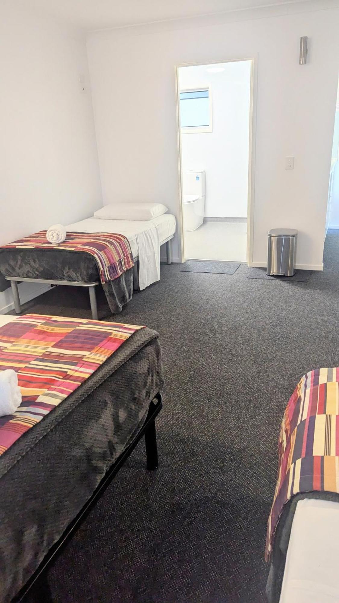 Proserpine Motor Lodge エクステリア 写真